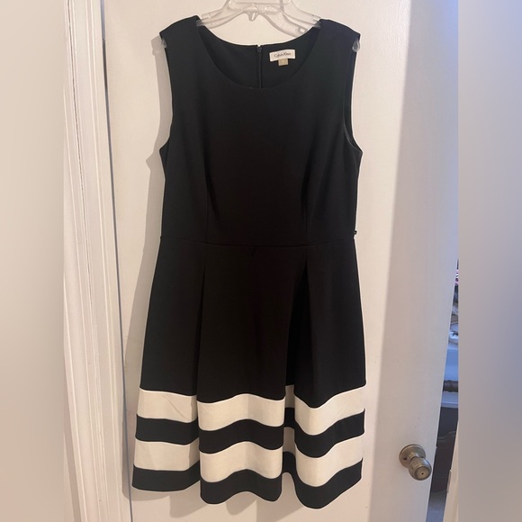 Calvin Klein Dresses & Skirts - Calvin Klein Black and White Midi A-Line Dress